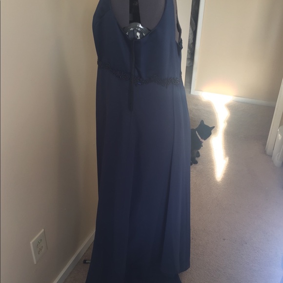 💙✨Beautiful beaded Evening gown prom dress 👗 - Picture 5 of 13